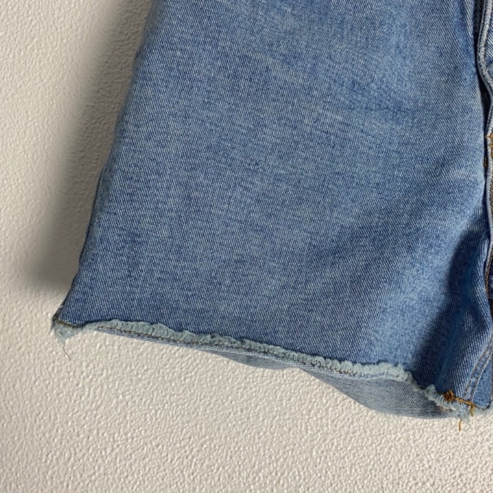 Vintage Jean Shorts - Picture 4 of 10